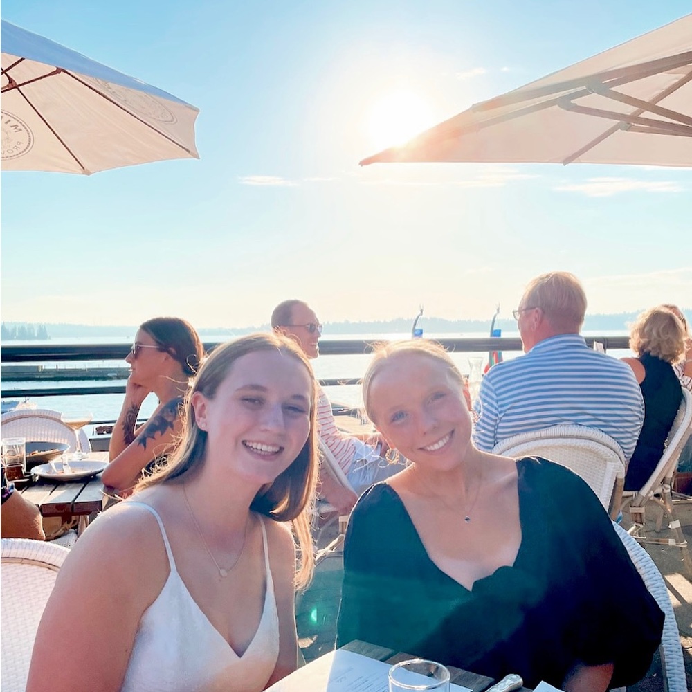 Meet your Posher, Caroline